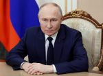 Putin: Ruskí vojaci na Ukrajine bránia budúcnosť Ruska