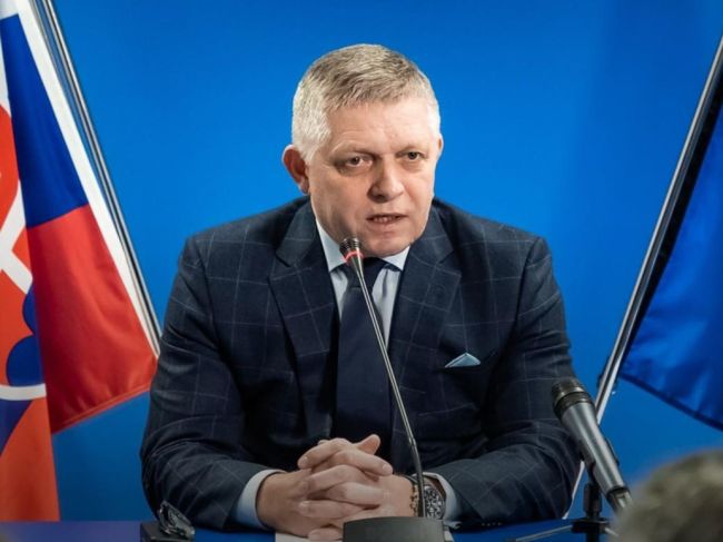 Fico: Členské štáty uznali, že zrušenie tranzitu cez Ukrajinu ohrozuje celú EÚ