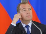 Medvedev varuje pred vojnou, ak budú na Ukrajinu vyslané mierové jednotky NATO