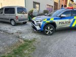 Agresívny vodič sa pokúsil ujsť, policajtom kládol aktívny odpor