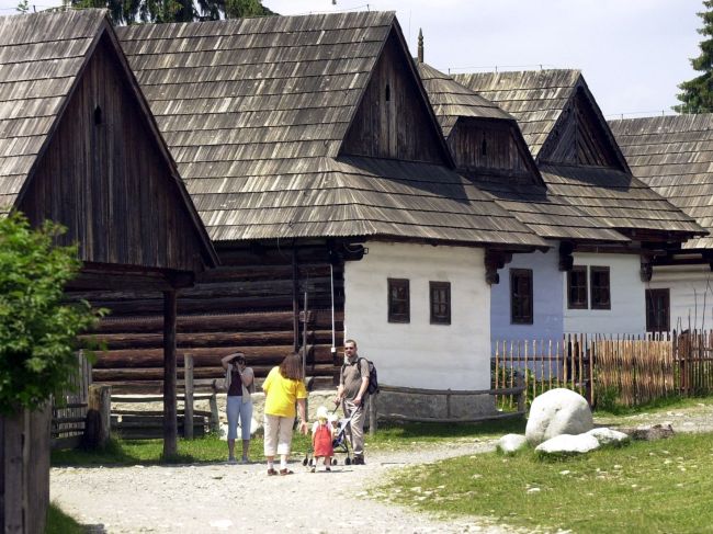 Skanzen na Liptove zatvorili, areál sleduje zásahový tím