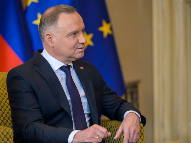 Duda: Mier na Ukrajine zabezpečia iba ústupky na oboch stranách