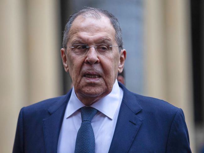 Lavrov: Putinov návrh na prímerie je začiatkom priamych rokovaní bez podmienok