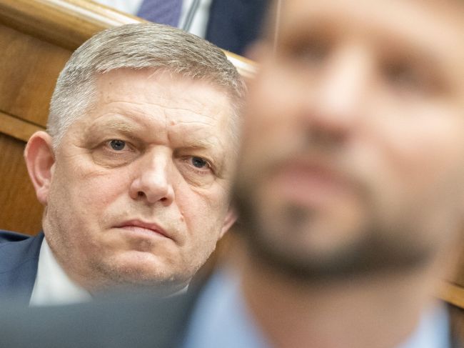 Progresívne Slovensko vyzýva premiéra Roberta Fica a koalíciu, aby zrušili transakčnú daň