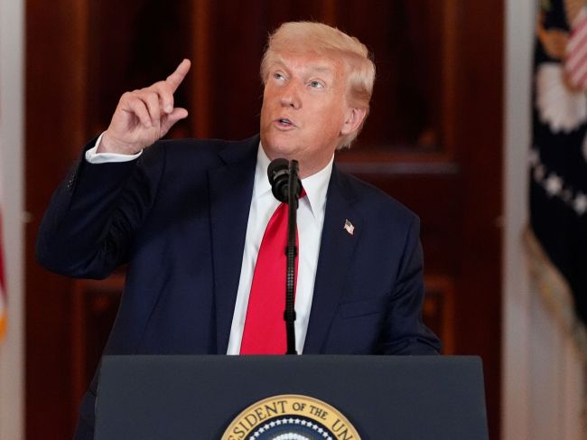 Trump: USA získajú z dohody o nerastoch s Ukrajinou viac ako 350 miliárd dolárov