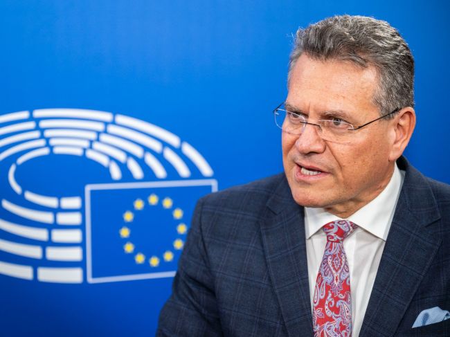 Šefčovič: EÚ ponúkne Spojeným štátom zvýšenie nákupu o 50 miliárd eur