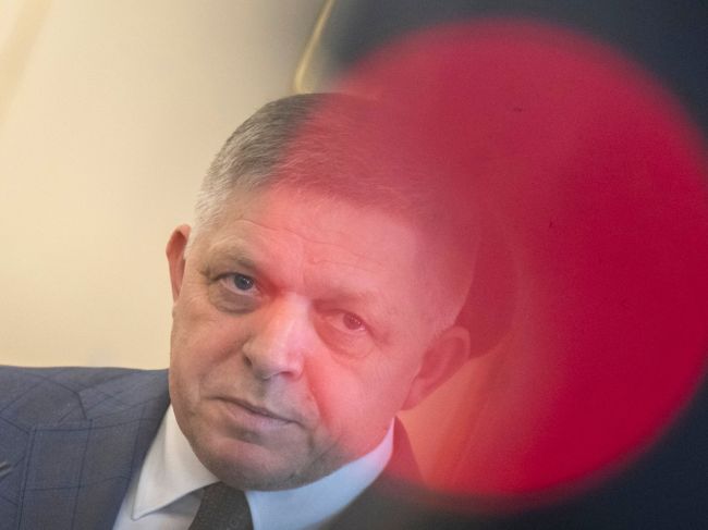 Fico chce zrušiť nedeľné politické diskusné relácie