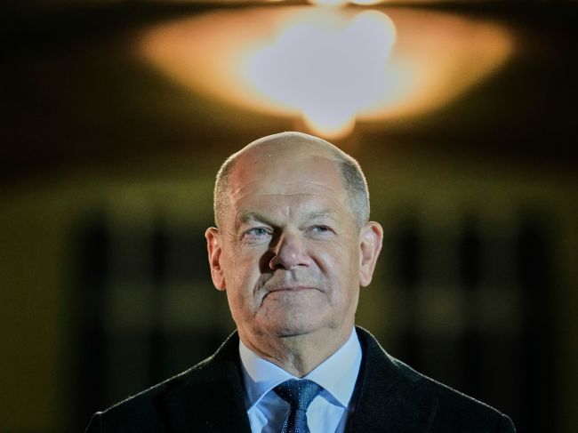 Olaf Scholz v rozlúčkovom prejave ocenil hladkú a civilizovanú zmenu vlády