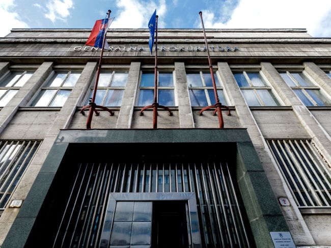 Kauzu súvisiacu s Fondom národného majetku naďalej vyšetrujú