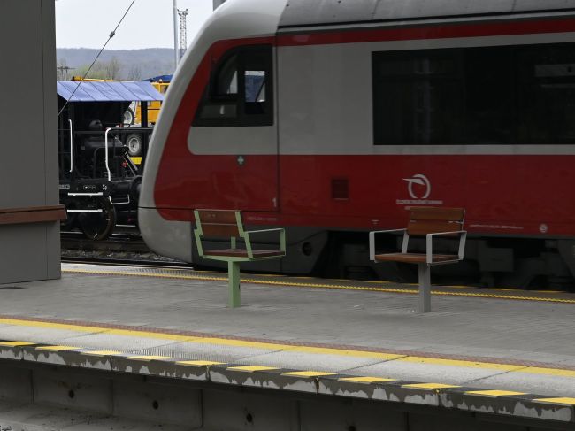 ZSSK má výpadok predaja cestovných lístkov, toto odporúča cestujúcim