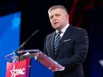 Fico priletel do Moskvy na oslavy 80. výročia konca druhej svetovej vojny
