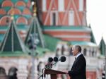 Putin sa v Moskve pozdravil s generálmi z KĽDR, Kim navštívil ruskú ambasádu