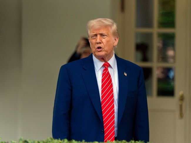 Trump bude ďalej spolupracovať s Moskvou a Kyjevom v záujme ukončenia vojny