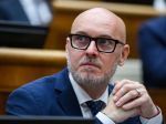 SaS: Zákazka na čiapky pre policajtov a hasičov je predražená