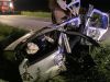 Auto pri nehode roztrhlo na dve časti, zrážka má obeť