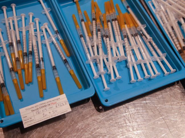 Súdny dvor EÚ: EK pochybila pri odmietnutí zverejniť správy v kauze Pfizergate
