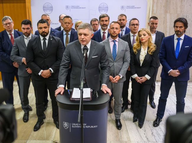 Vznikne pracovná skupina k posilneniu právnej ochrany verejne činných osôb