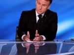 Macron v prvom telefonáte s novým pápežom hovoril o mieri vo svete