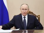 Trump oznámil, že bude v pondelok telefonovať s Putinom