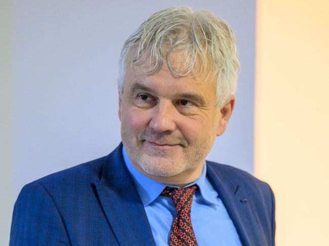 Komisár pre deti vyzýva na úpravu pravidiel pre vysielanie reklamy na hazardné hry