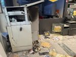 Polícia vyšetruje nočný výbuch a požiar bankomatu v Piešťanoch