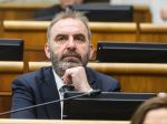 Opozícia: Smer škodí poľnohospodárom a ignoruje kľúčové problémy rezortu