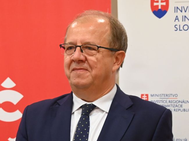 Únia miest Slovenska je pripravená na diskusiu, zníženie počtu obcí a VÚC však na reformu nestačí