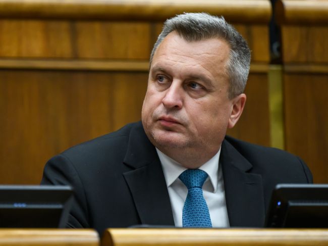 SNS: Slovensko má právo požadovať finančnú kompenzáciu od Ukrajiny