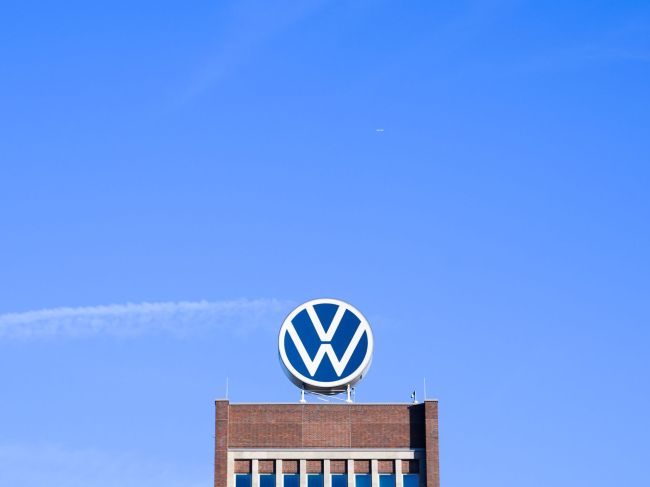 Štyroch bývalých manažérov VW v pondelok odsúdili za aféru Dieselgate