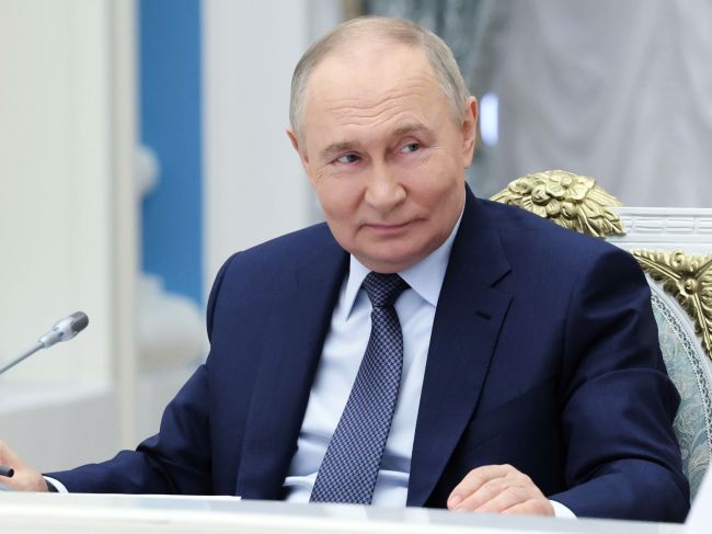 Reuters: Putin podmieňuje ukončenie vojny zastavením rozširovania NATO na východ