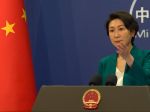 Peking označil rozhodnutie USA odobrať víza čínskym študentom za bezdôvodné