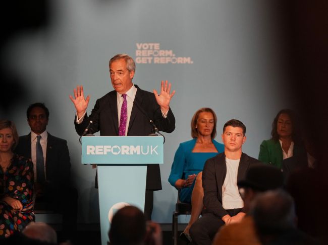 Reform UK prijíma dary v kryptomenách ako prvá politická strana v Británii