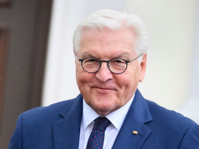 Nemecký prezident kritizoval USA za „populistické“ kroky v ich prístupe k vede