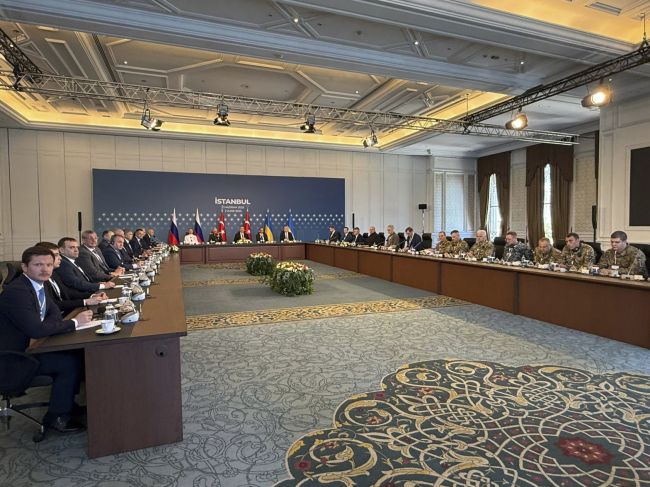 V Istanbule sa začalo druhé kolo priamych rokovaní Ukrajiny a Ruska