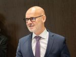Návrh o 17. novembri považuje opozícia za dôkaz premiérovej nechuti k demokracii