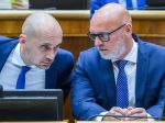 Gröhling hovorí v súvislosti s nevyhlásením referenda o hrozbe koaličnej krízy