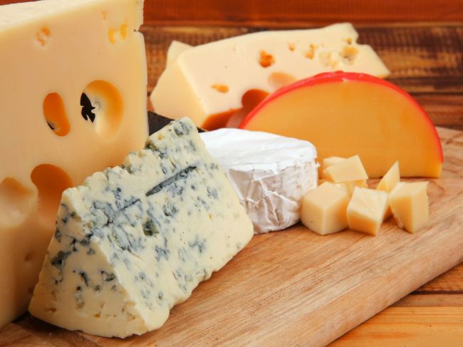 Syr a mikroplasty: V ktorom druhu ich je najviac?